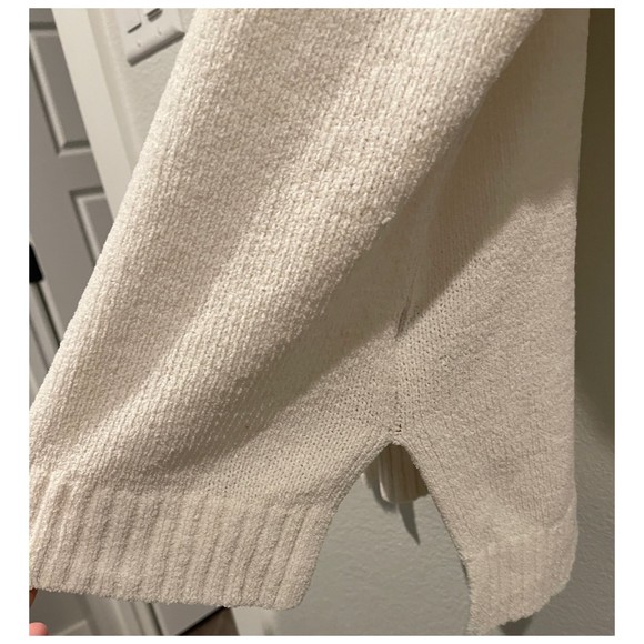 AMERICAN EAGLE OUTFITTERS Rainbow Graphic Crew Neck Knit Sweater - Picture 3 of 4